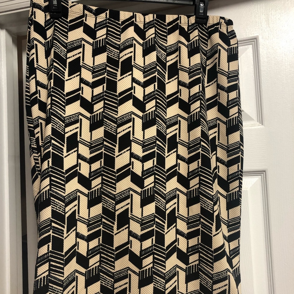 Abstract midi - Picture 2 of 2